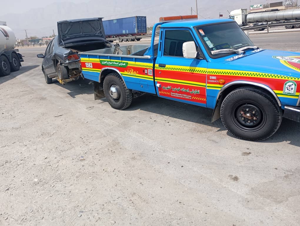 حمل خودرو شبانه روزی رستمی در جاده حاجی آباد به بندرعباس